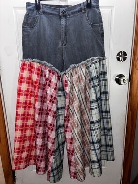 Bohemian  upscale pants w/ Denim Waist - Multicolor xl waist 17-19 inseam 31